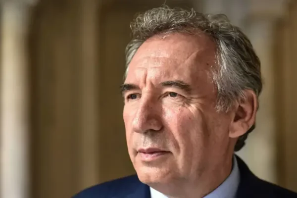 François Bayrou Fortune