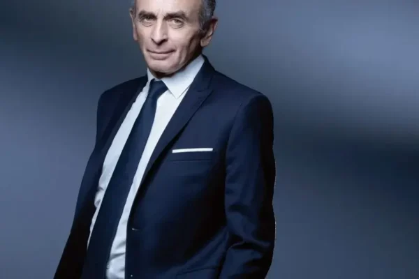 Éric Zemmour Fortune : Comment l’Écrivain-Politicien a Bâti son Patrimoine Éric Zemmour Fortune
