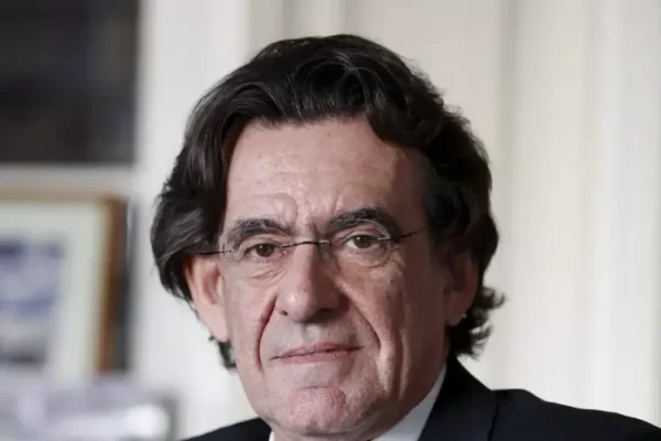 Luc Ferry Fortune
