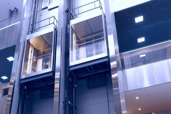 Bart Verhaeghe: Vision Entrepreneuriale à 460M€, du Commerce à la Compétition Bart Verhaeghe