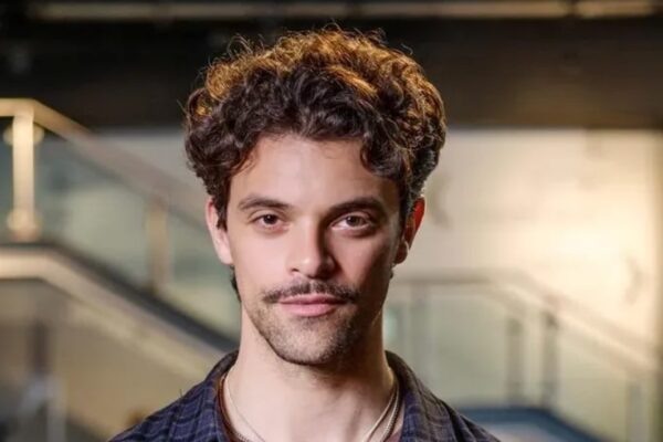 Jacob Fortune-Lloyd : L’Acteur Britannique en Pleine Ascension Jacob Fortune-Lloyd