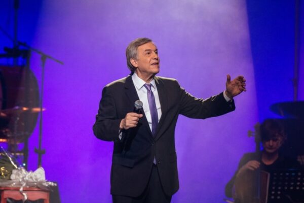 Salvatore Adamo Fortune : 90 Millions de Voix Universelles Salvatore Adamo Fortune