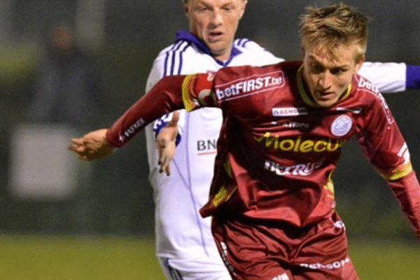 Tony Beeuwsaert football