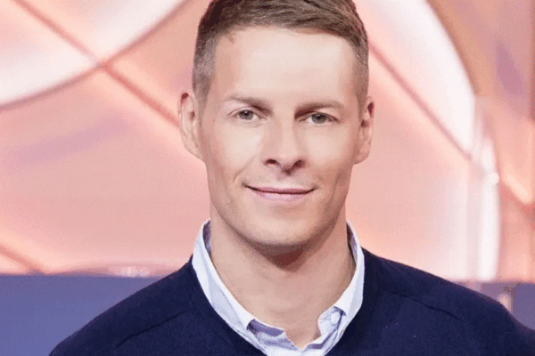 Fortune Matthieu Delormeau : Découvrez le Patrimoine de l’Animateur Télé en 2025 Fortune Matthieu Delormeau